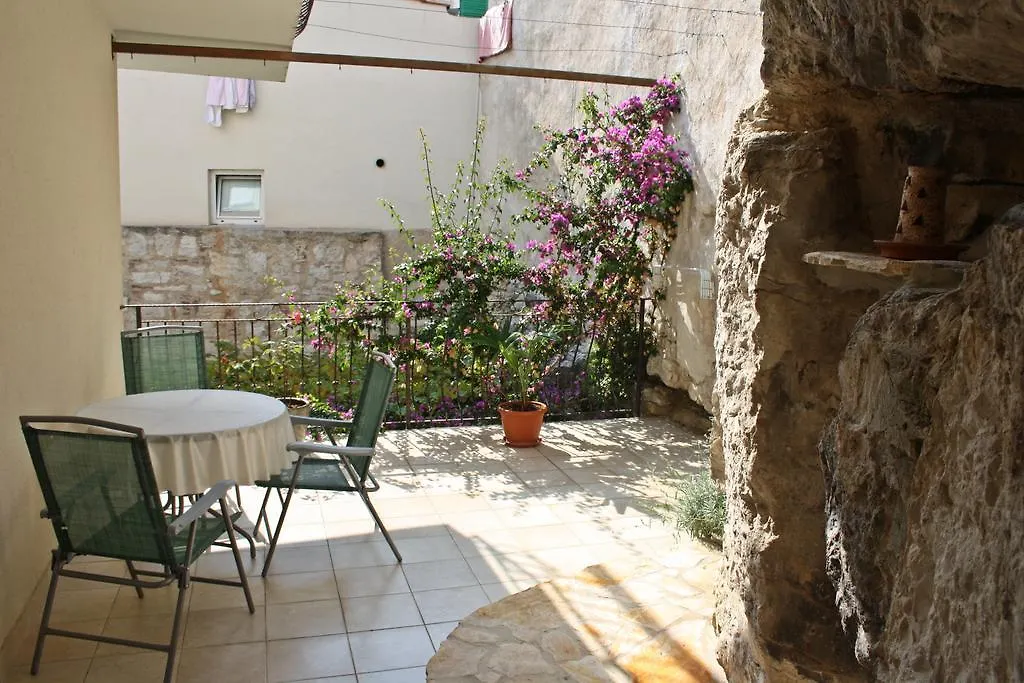 Apartments Lalic Vrsar 0*,